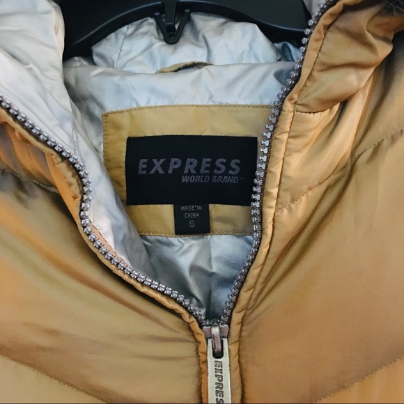 Express Puffer Jacket - Picture 3 of 8